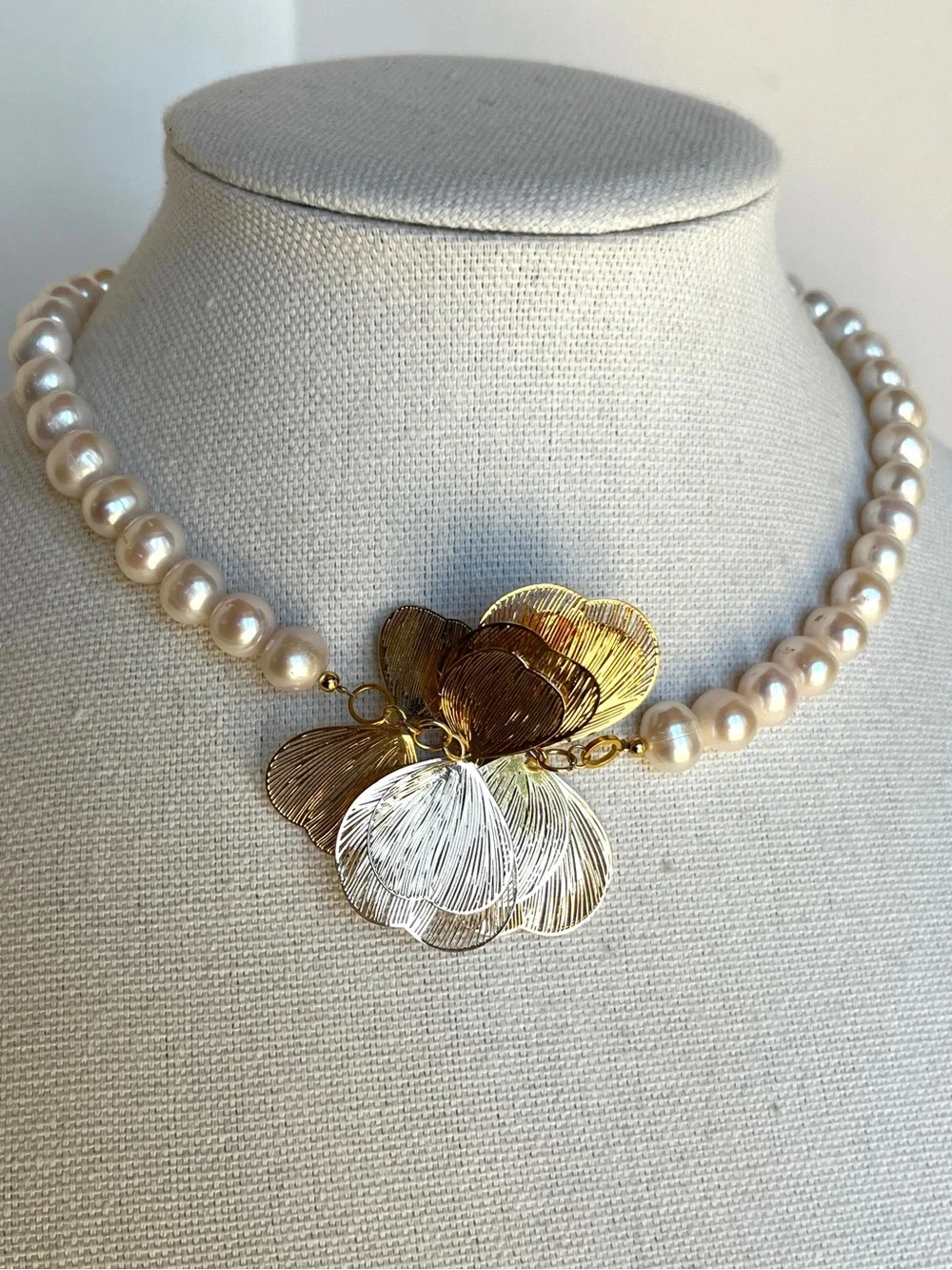 Gold Tone Floral Pendant Pearl Necklace with Ivory Pearls
